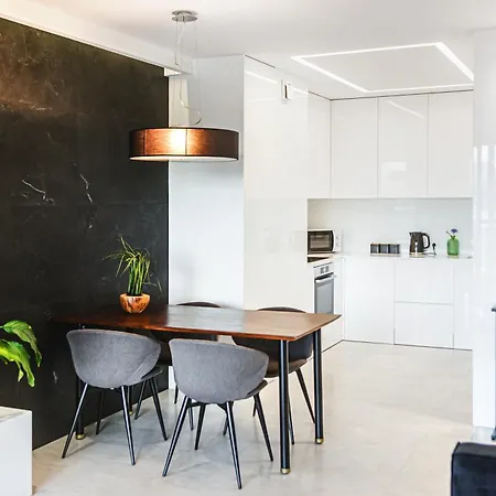 Luksusowy Z Parkingiem W Samym Centrum Wroclawia Breslavia