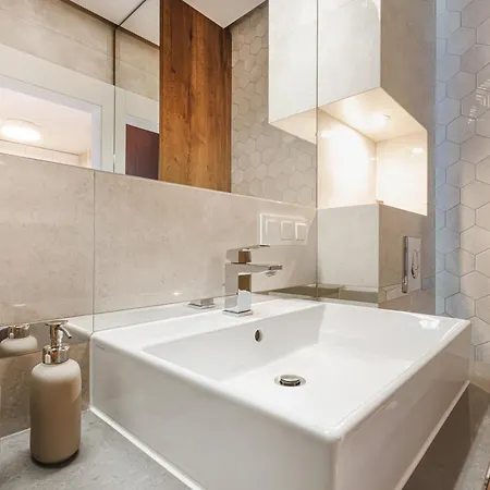 Luksusowy Z Parkingiem W Samym Centrum Wroclawia Apartamento