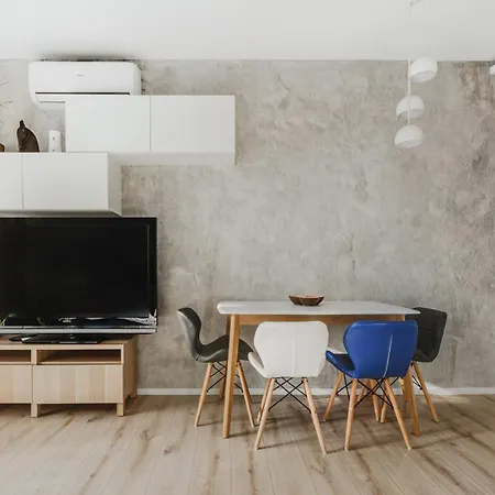 Luksusowy Z Parkingiem W Samym Centrum Wroclawia *