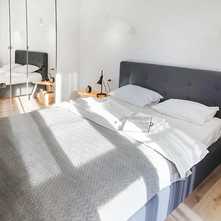 Luksusowy Z Parkingiem W Samym Centrum Wroclawia شقة فروتسواف