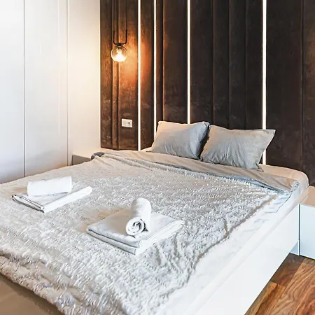 Luksusowy Z Parkingiem W Samym Centrum Wroclawia アパート